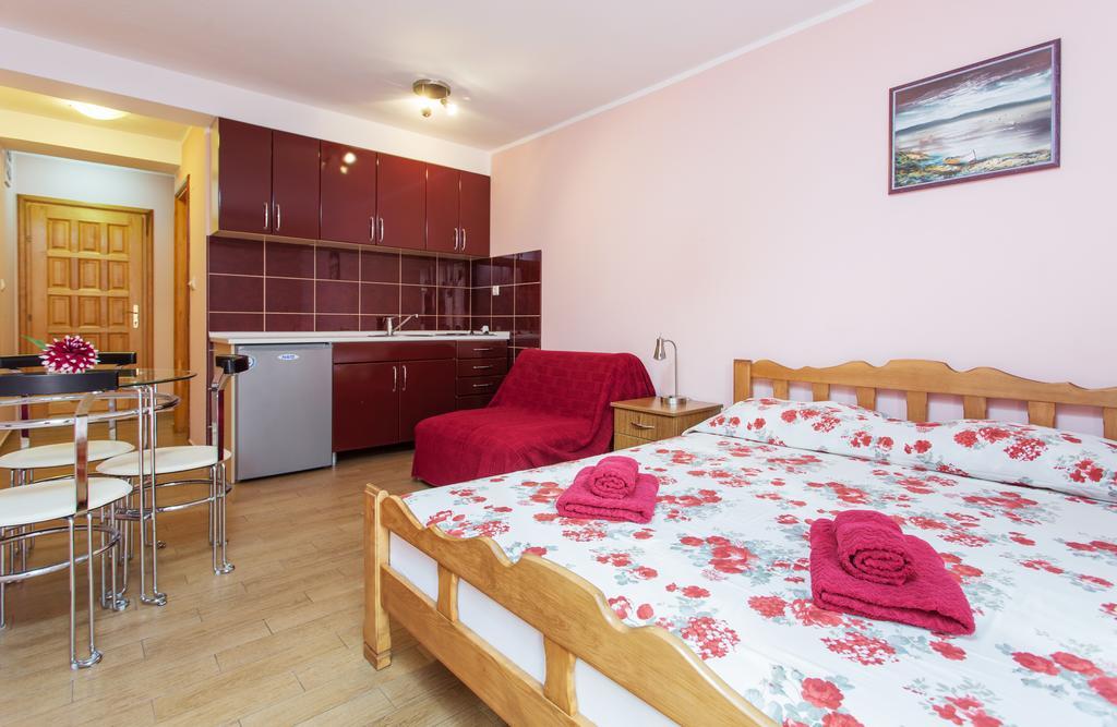 Djurovic Apartments Montenegro Kotor Exterior photo