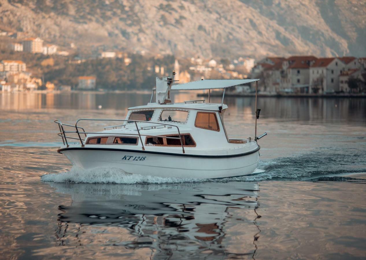 Djurovic Apartments Montenegro Kotor Exterior photo